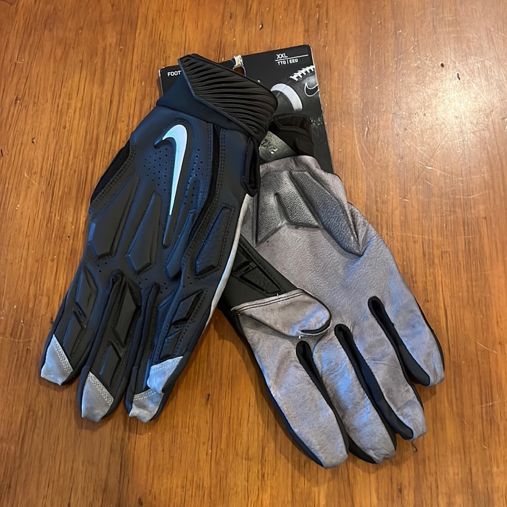 Nike D Tack Football Gloves black new Mens Size XXL defensive tackle NFL